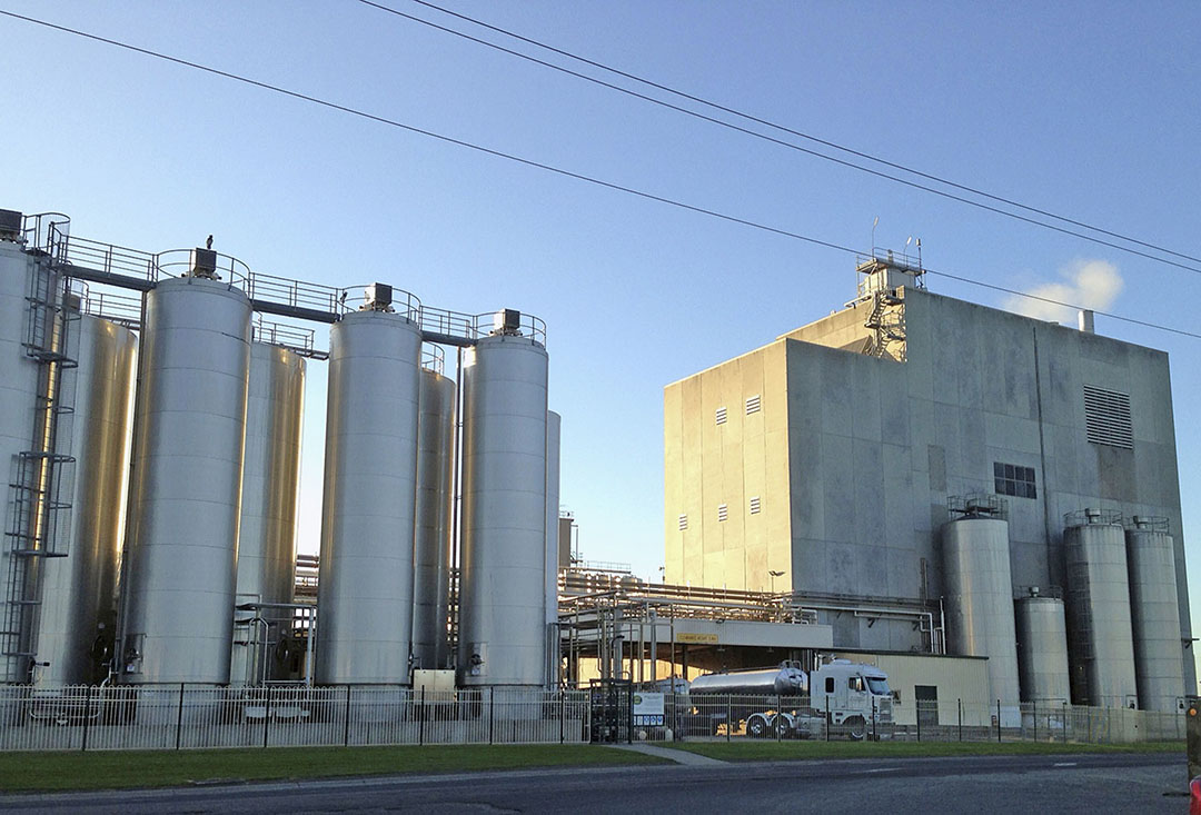 De Warrnambool Cheese and Butter Factory (WCB) was de eerste aankoop van Saputo in Australië. Daarna volgden er nog 2. Via WCB is Saputo partner van RFC in een Australische ingrediëntenfabriek.