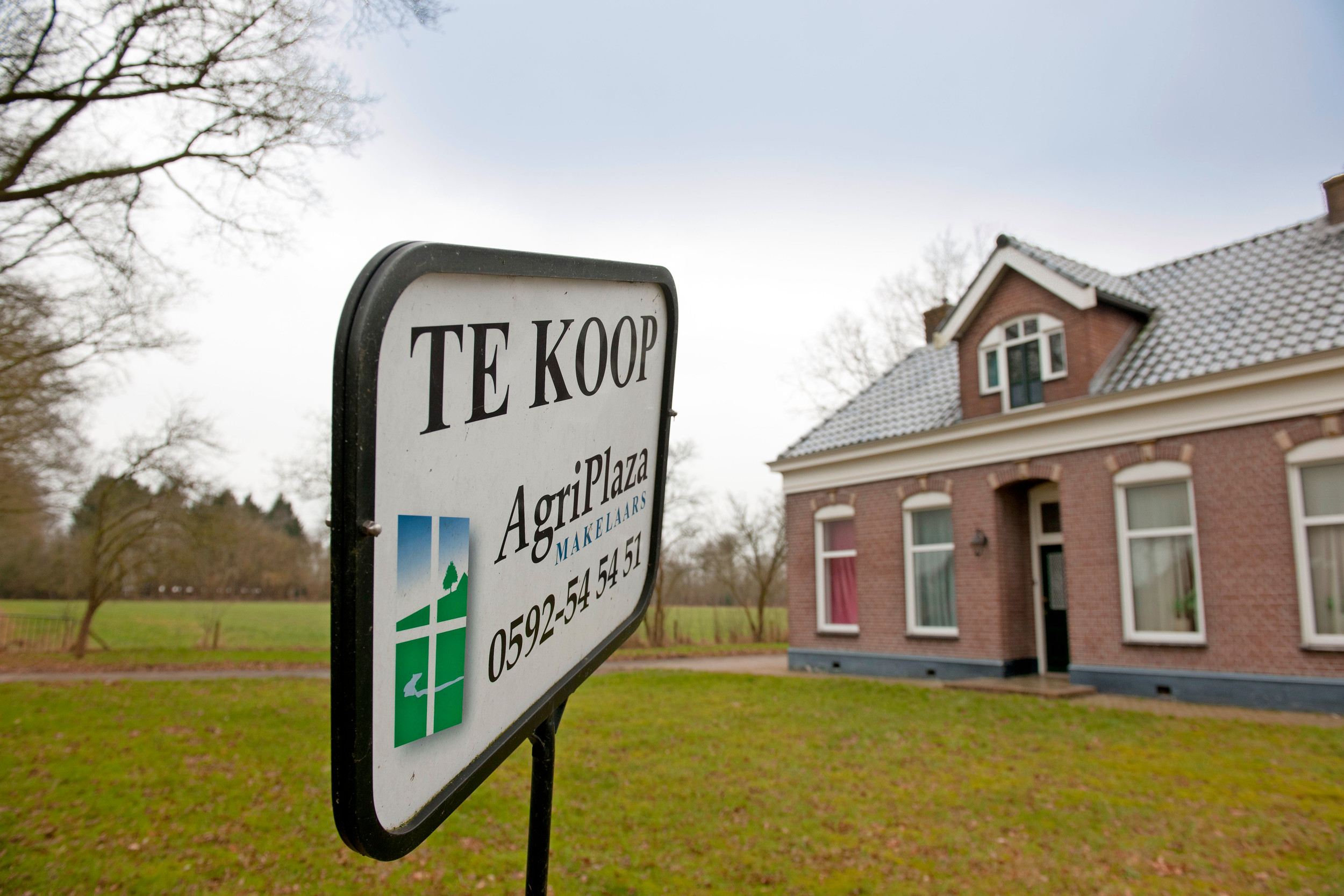 Ondernemers kunnen voor hun eigen situatie na de bedrijfsovername in eigen beheer sparen, beleggen of investeren in onroerend goed, zoals privégrond of een woning. Ook versneld aflossen valt in deze categorie. – Foto: Mark Pasveer